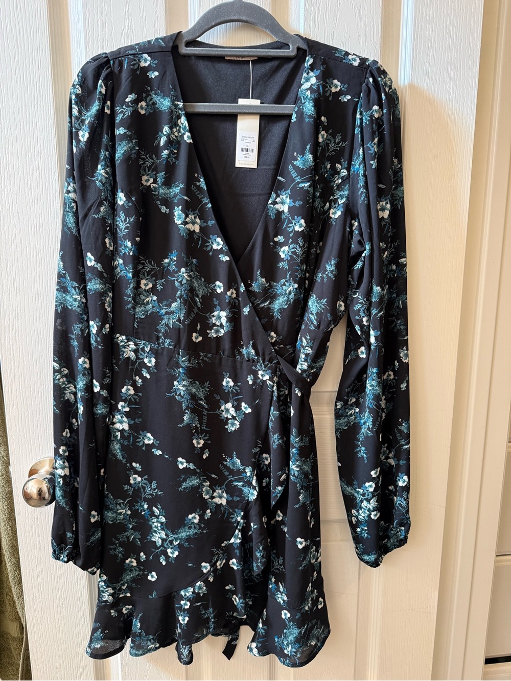NWT Francesca's Collections Black Floral Wrap Dress with Teal and White Accents